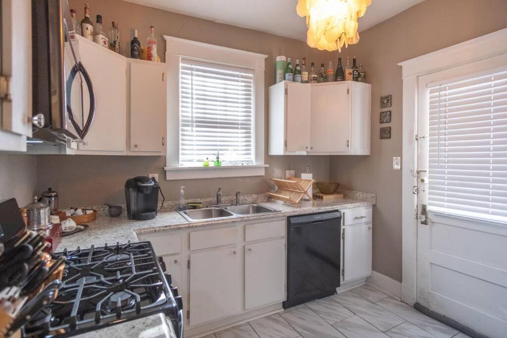 Midtown Bohemian Retreat Lägenhet Memphis Exteriör bild